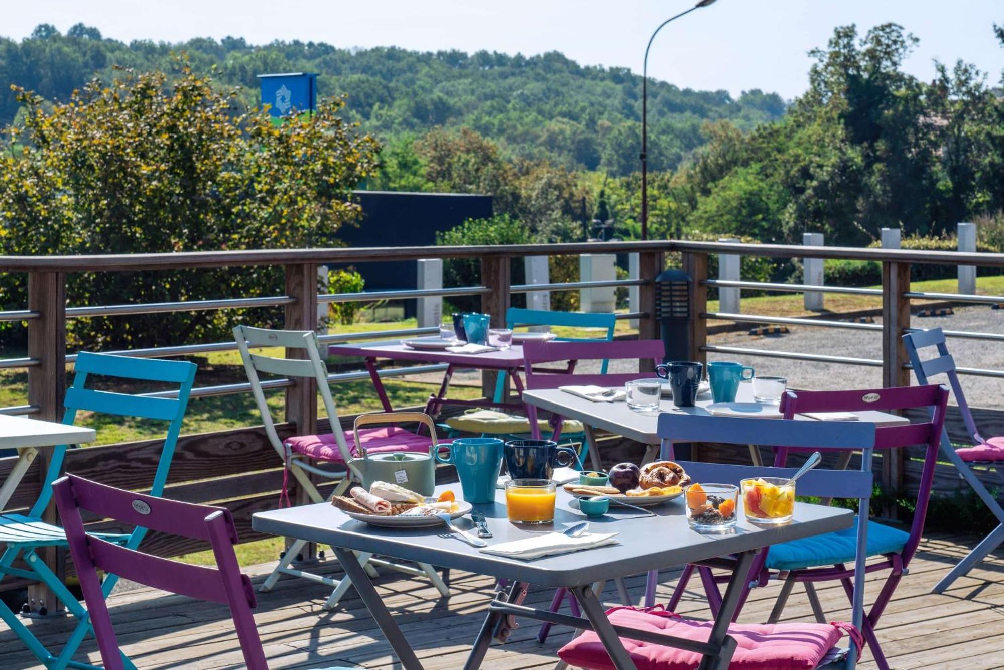 Sure Hotel By Best Western Sarlat Exterior foto