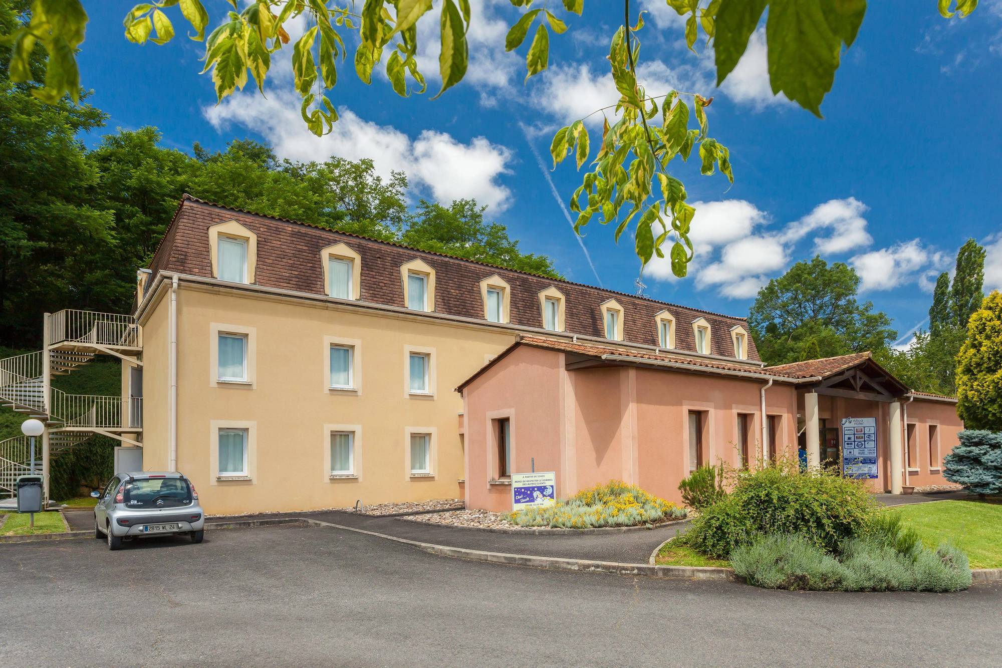 Sure Hotel By Best Western Sarlat Exterior foto